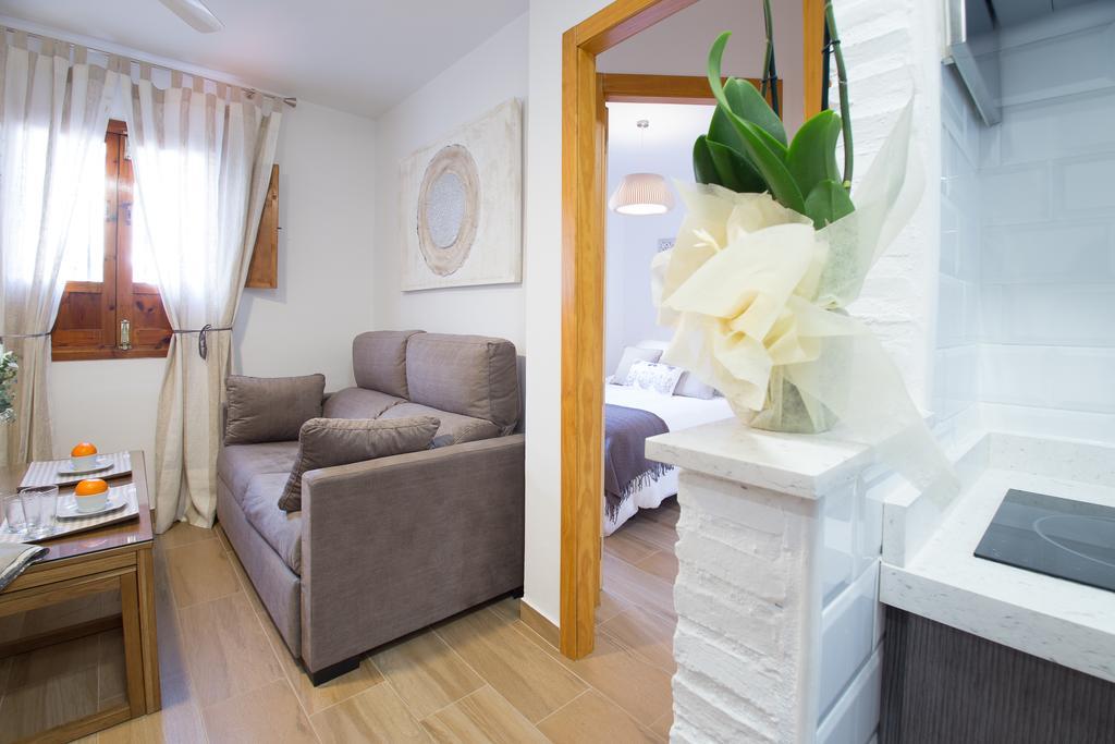 Sunshine Plaza Abades Apartment
